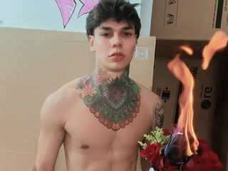 XavierBlake webcam model