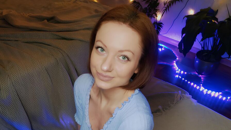 See SophieLeroux’s Cam Show Now