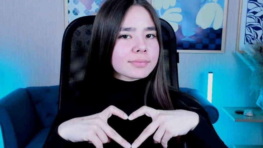 SayaHeartnet's Webcam Videos