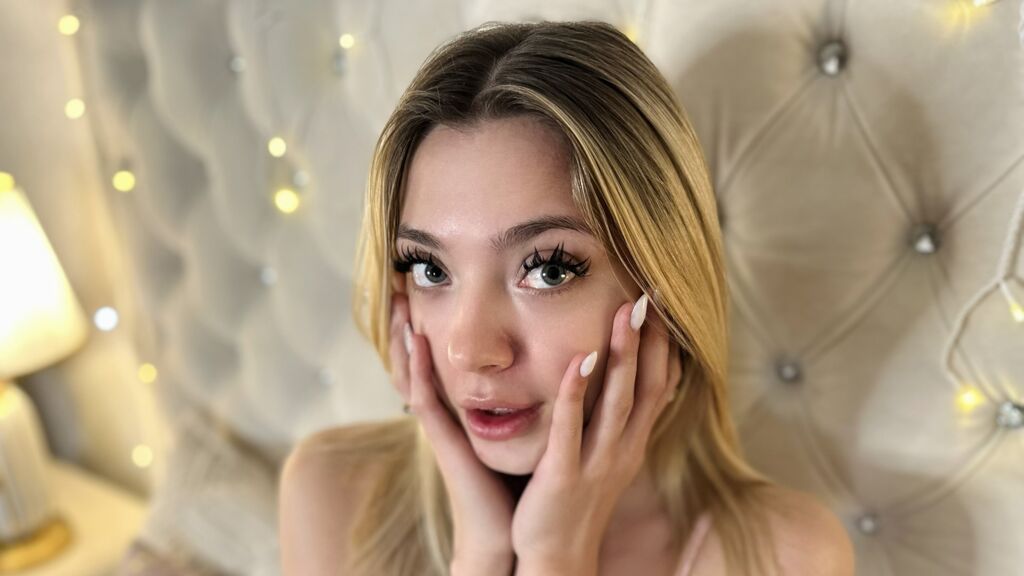 Sex chat gratuit in direct cu AmandaHarris pe LiveJasmin