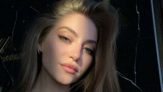 NoraWallace similar adult cam profile