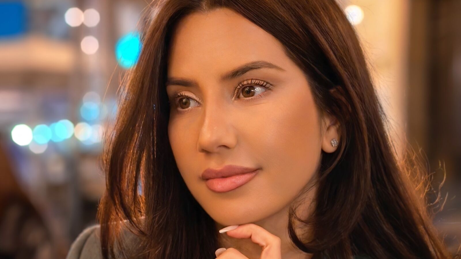 AlexiaNova glamour portrait