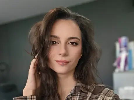 Chat with CatherineHawks