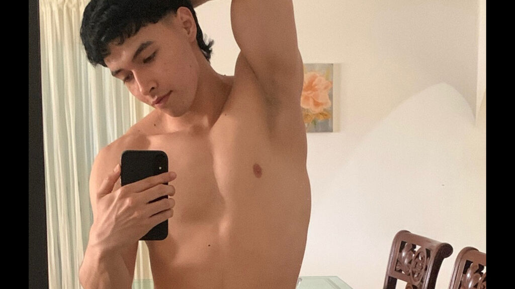 Sex chat gratuit in direct cu LiamAndrewz pe LiveJasmin