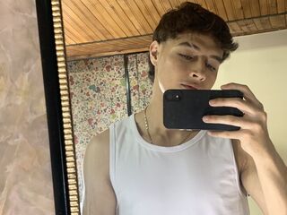 LiamAndrewz Porn Show