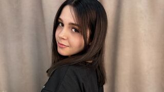 AinsleyHarn webcam show