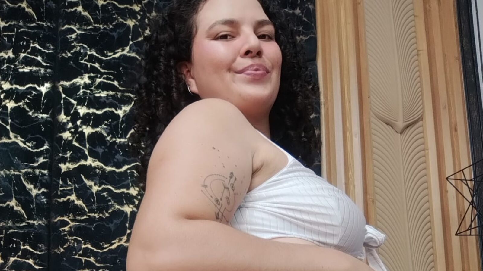 WildaCherry glamour portrait