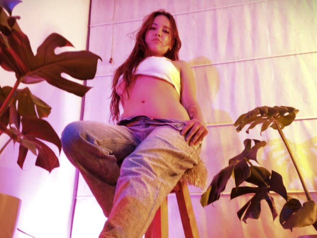 CaitlynRosee webcam livejasmin model stream image