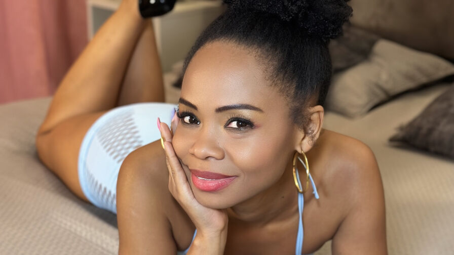 Discover ChantalGarner VIP show