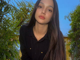 AriaElla]