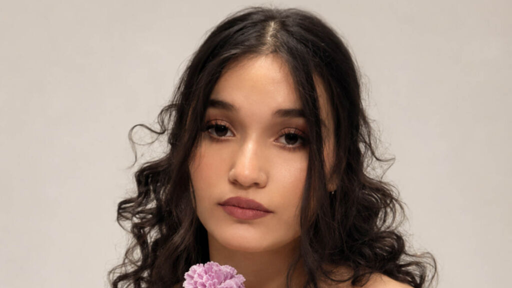 SorayaBenezra cover