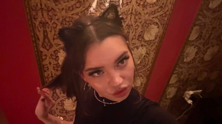 View DahliaNabozny Fuck Vids and Pics