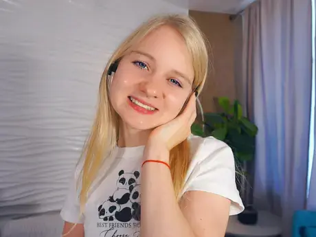 Chat with MathildaHultz