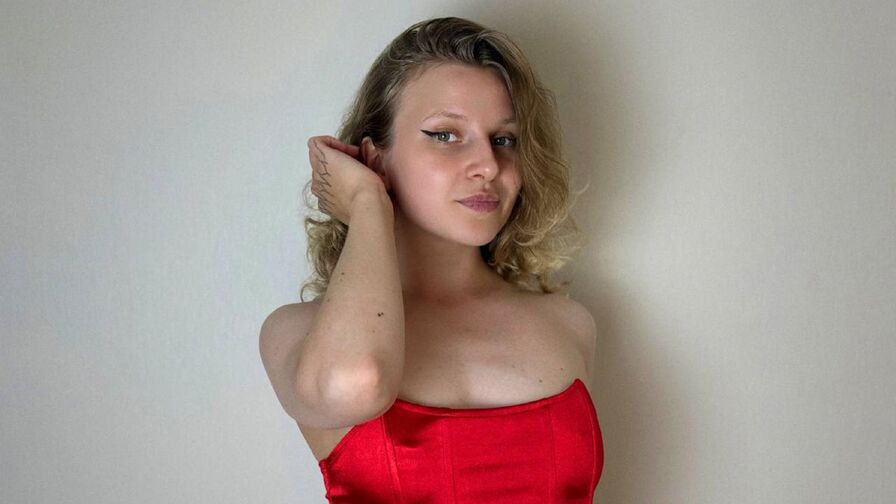 Discover MaryCharm on Erotic-Art-Beauty.com