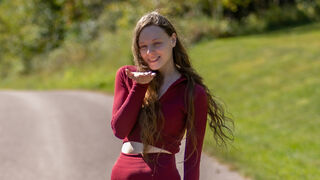 AnnaRosella, en vivo ahora en LiveJasmin