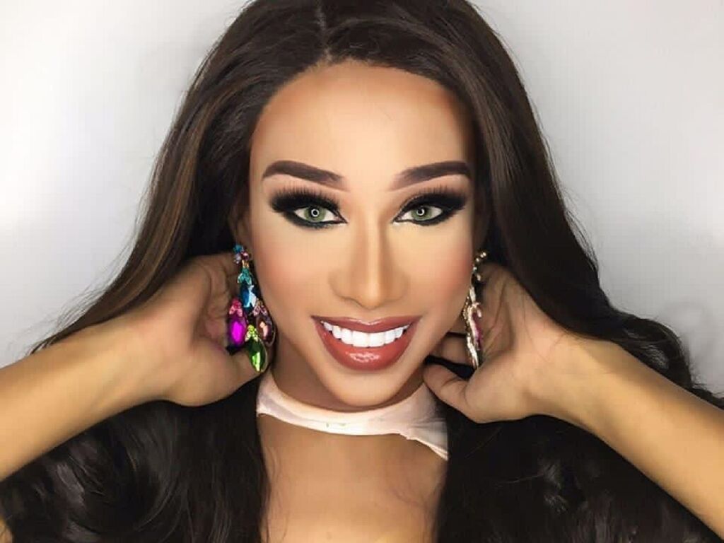 SofiaMacosta Nackt