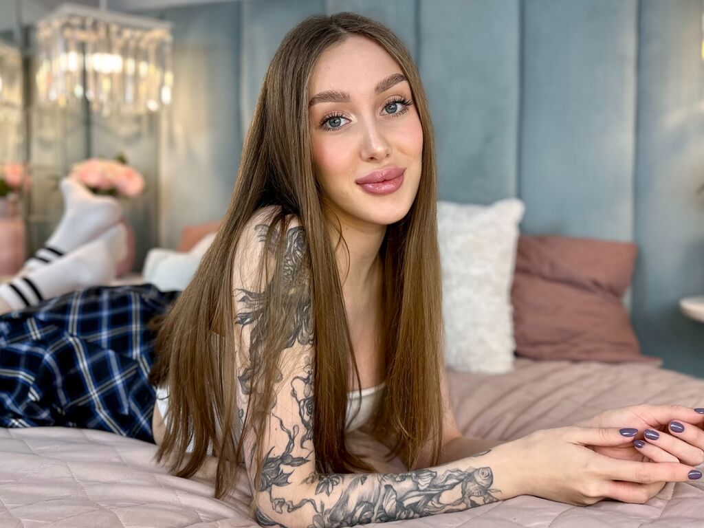 ChloeBenneth