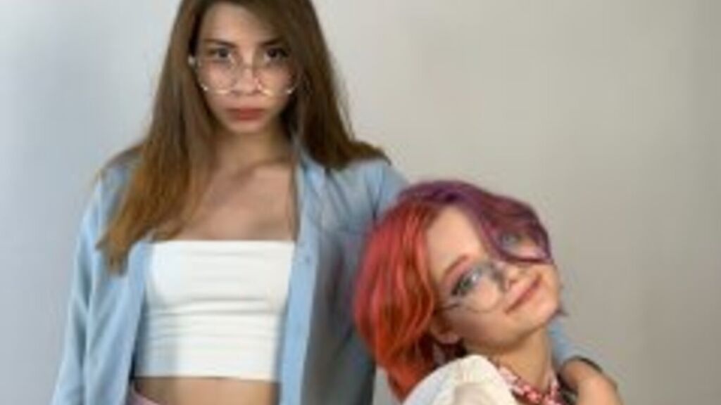 LucyAndOlivia online on GirlsOfJasmin