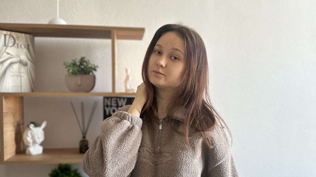 EdinaBeresford's profile from Jasmin at GirlsOfJasmin'