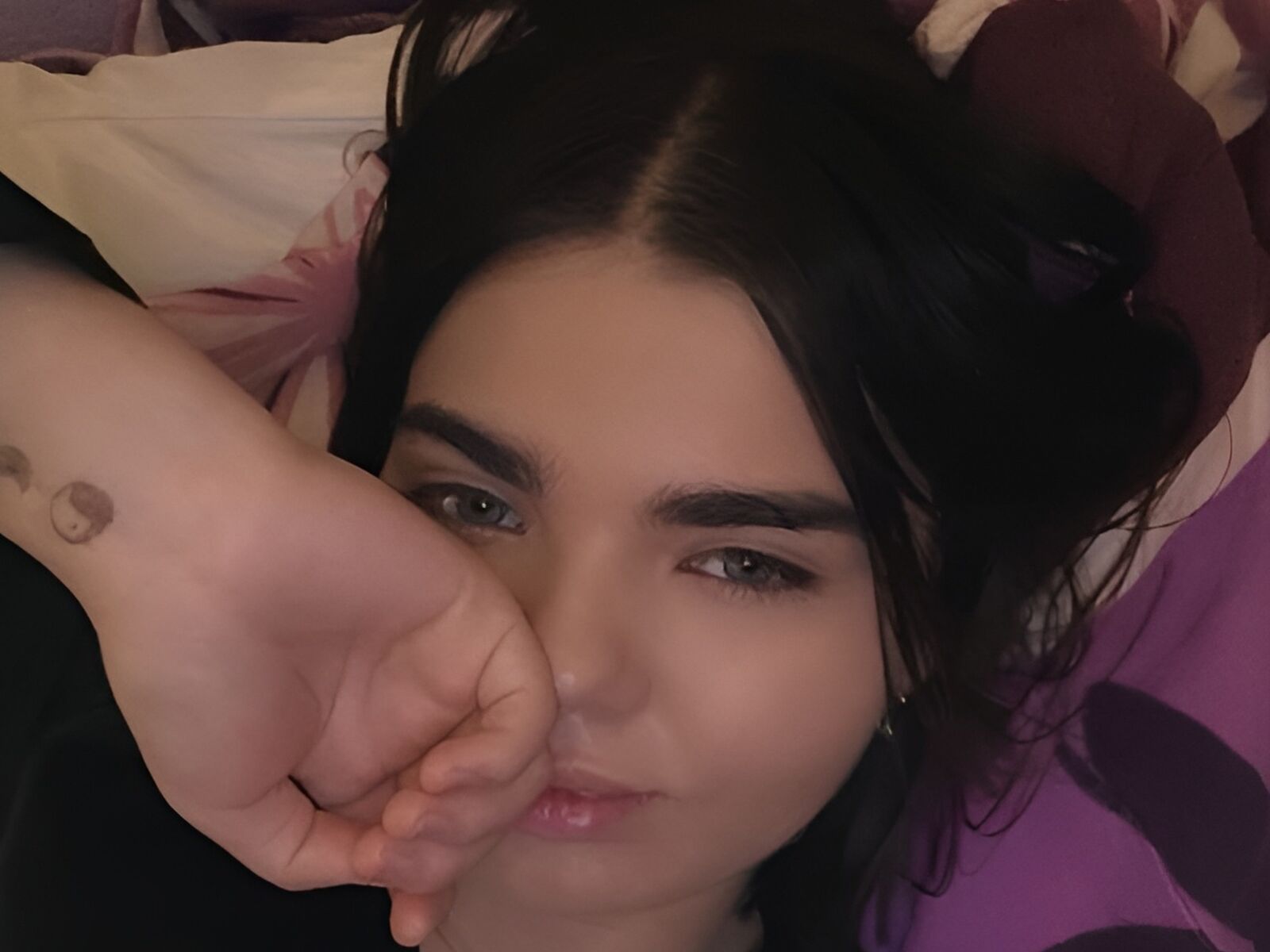 Live cam for AdelineDeline