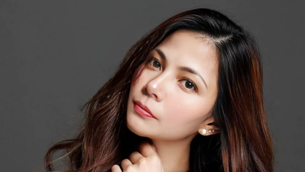 Sex chat gratuit in direct cu JadeScarlette pe LiveJasmin