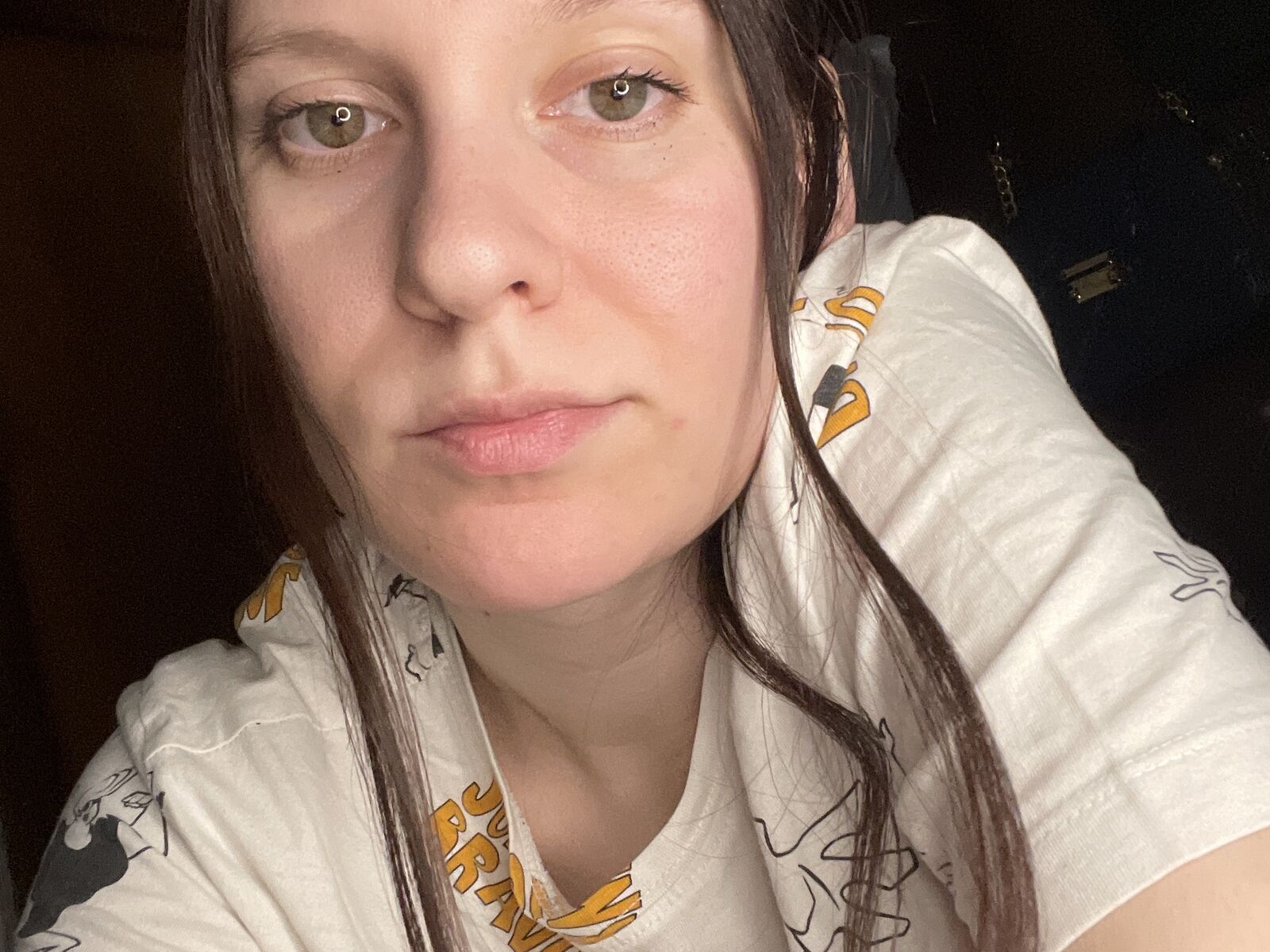 Live cam for HoneyWhisper