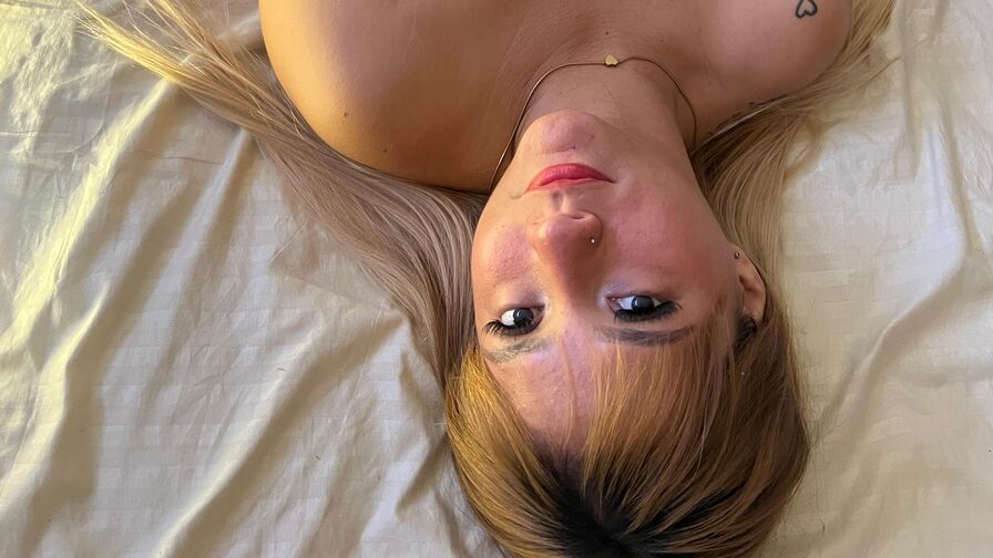 Live Porn Camera of MelinaJhonsonn