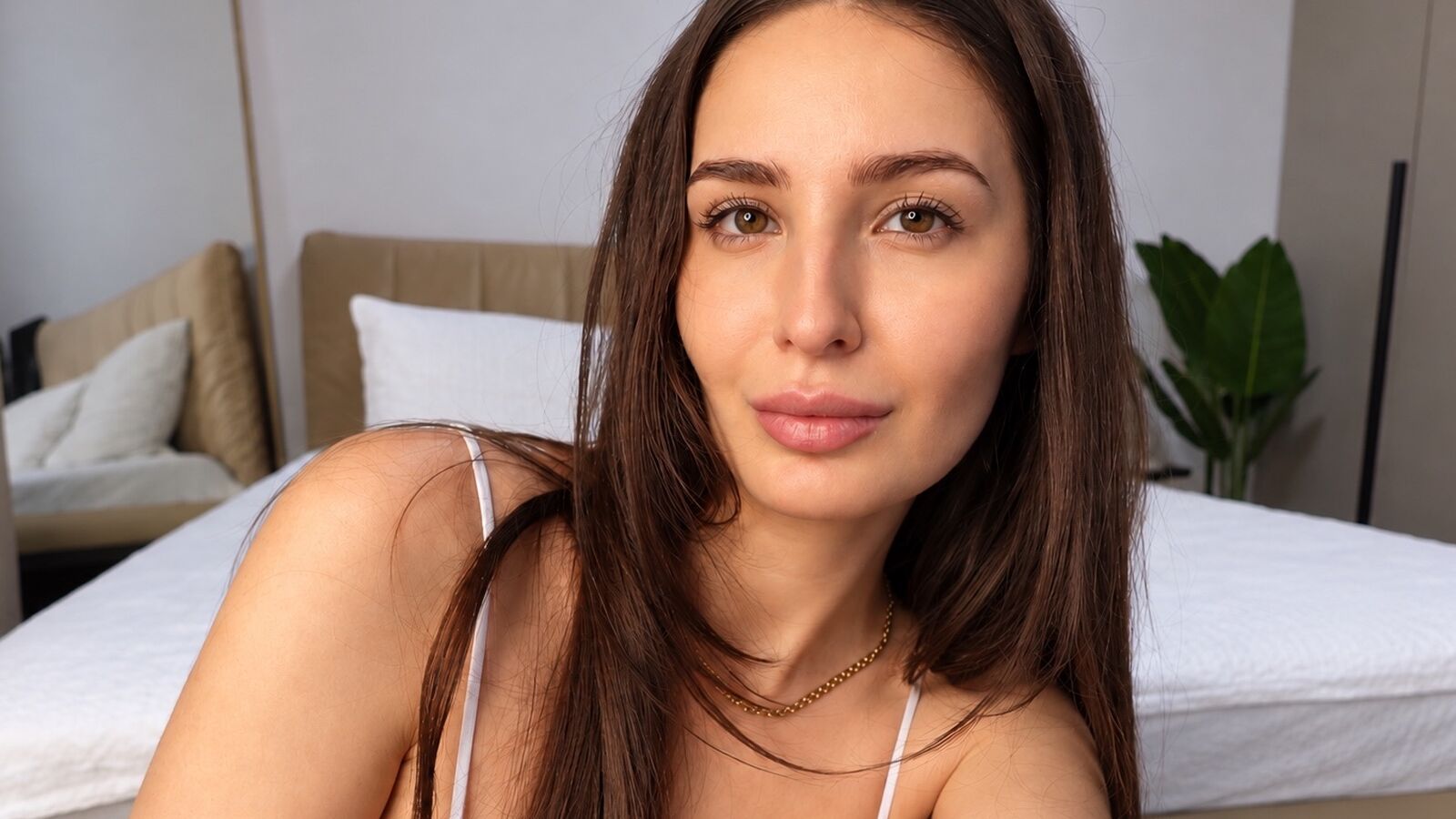 OliviaHardies erotic portrait
