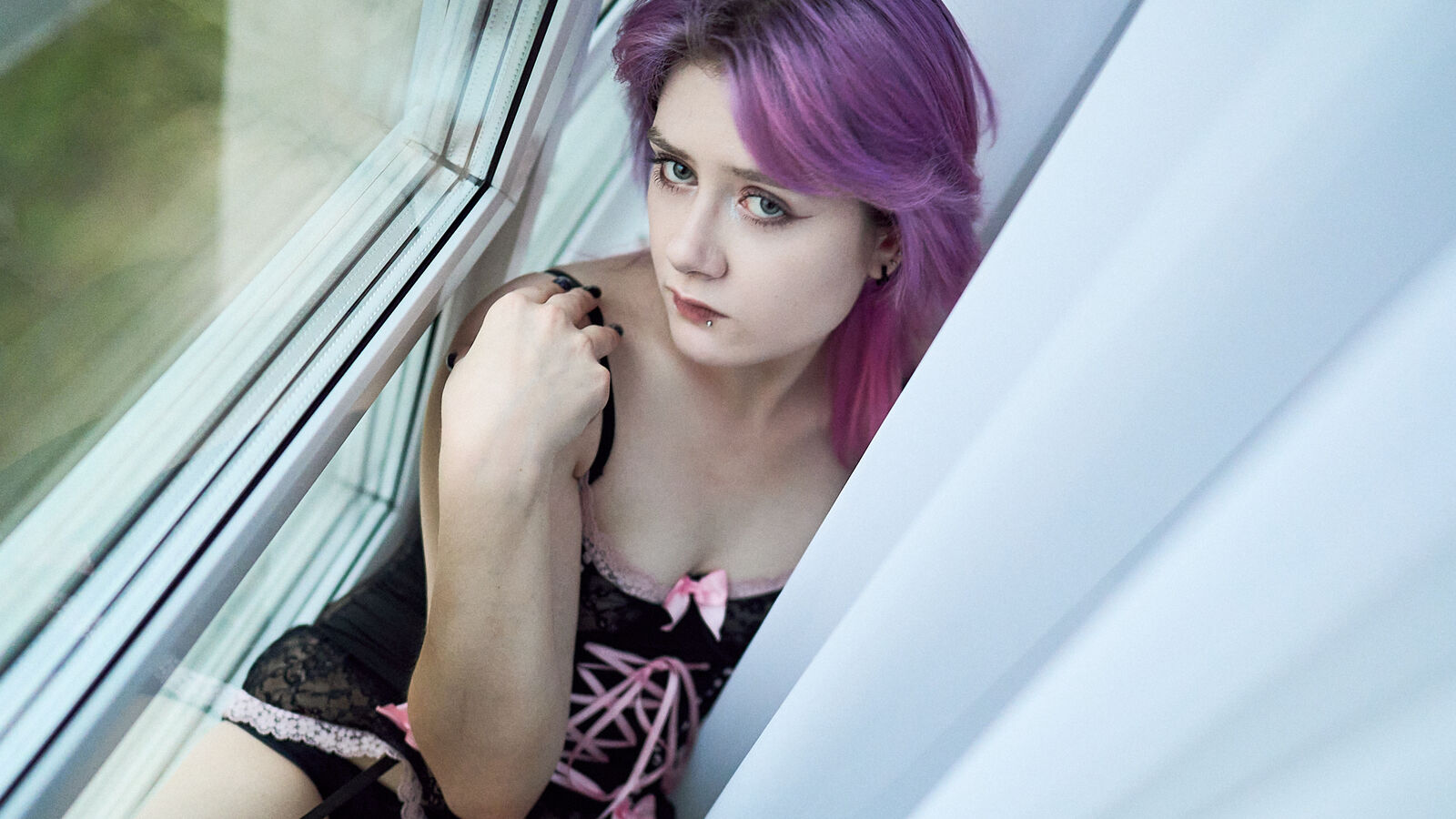 LinaWray erotic portrait