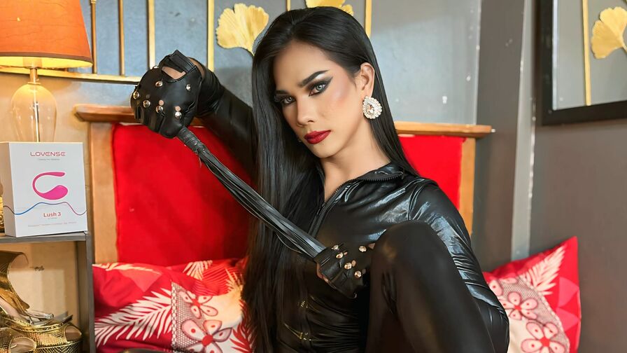 Watch RhondaDomina live on The Edge Private