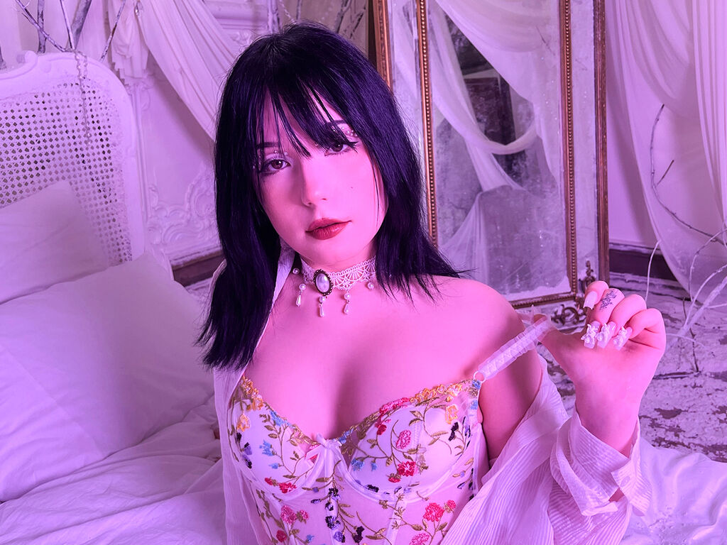 YonaBowman – webcam model profile photo
