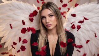 Free Nude SelenaeMoore