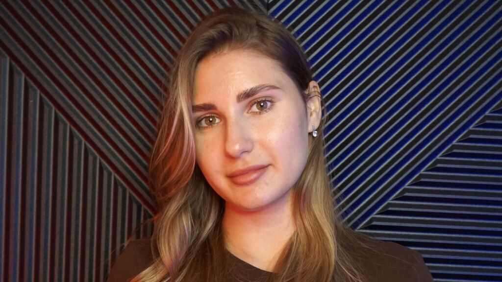 LynnaBarne's profile from Jasmin at GirlsOfJasmin'