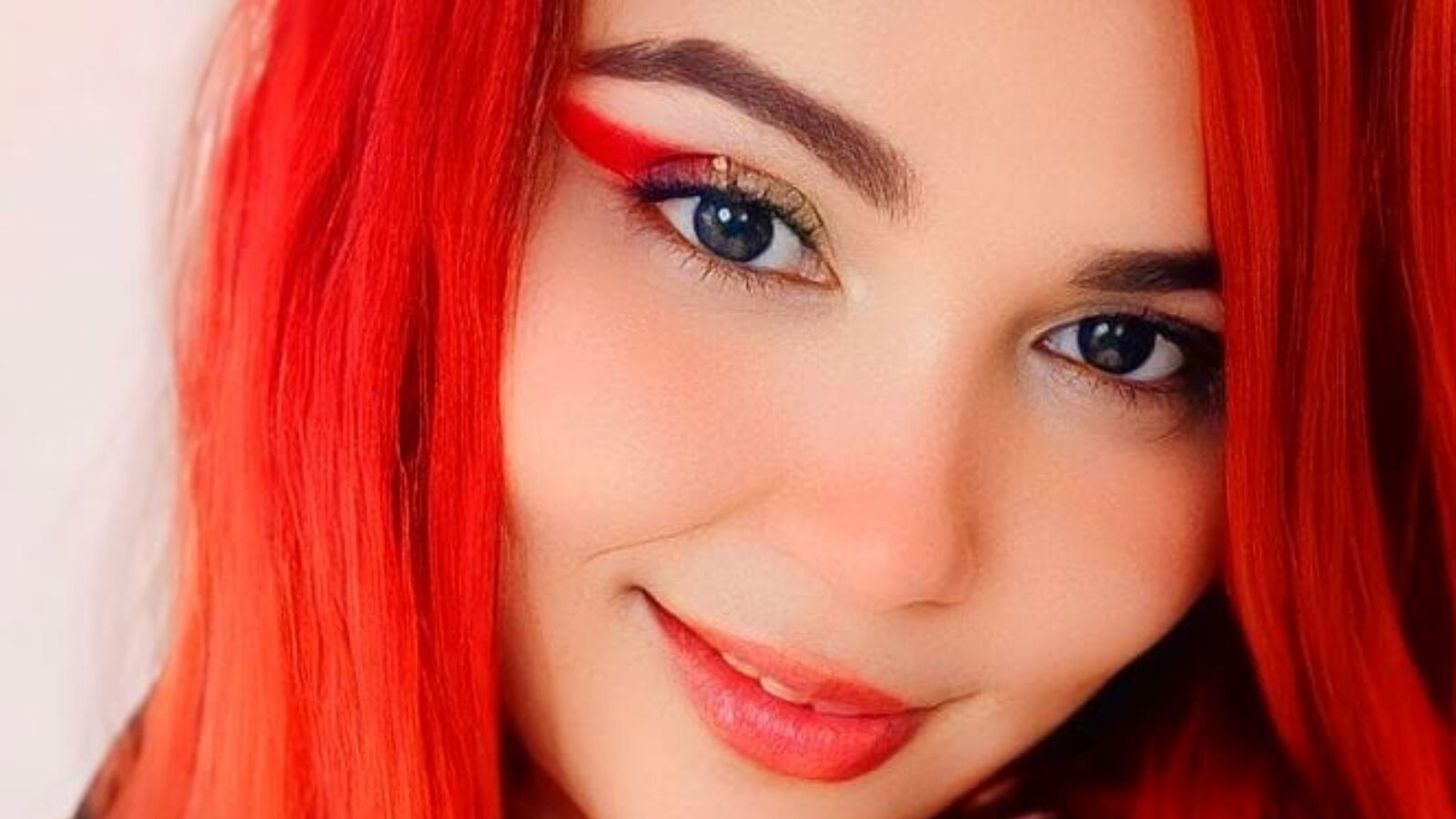 KatherinaRoodies erotic portrait