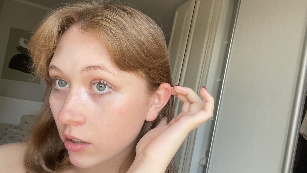 Marinetta online cam on GirlsOfJasmin