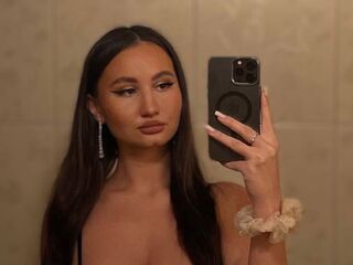 AriaWaverly Selfie Gallery