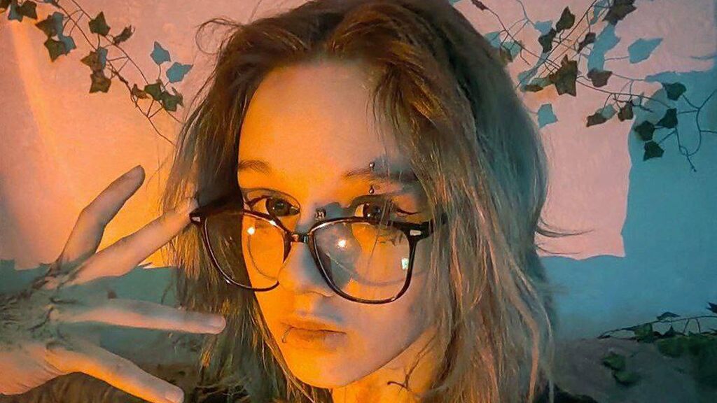 FloraMuse's profile from Jasmin at GirlsOfJasmin'