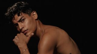 Free Nude EmilianoPaez