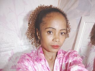 live chatroom LayahMorgane