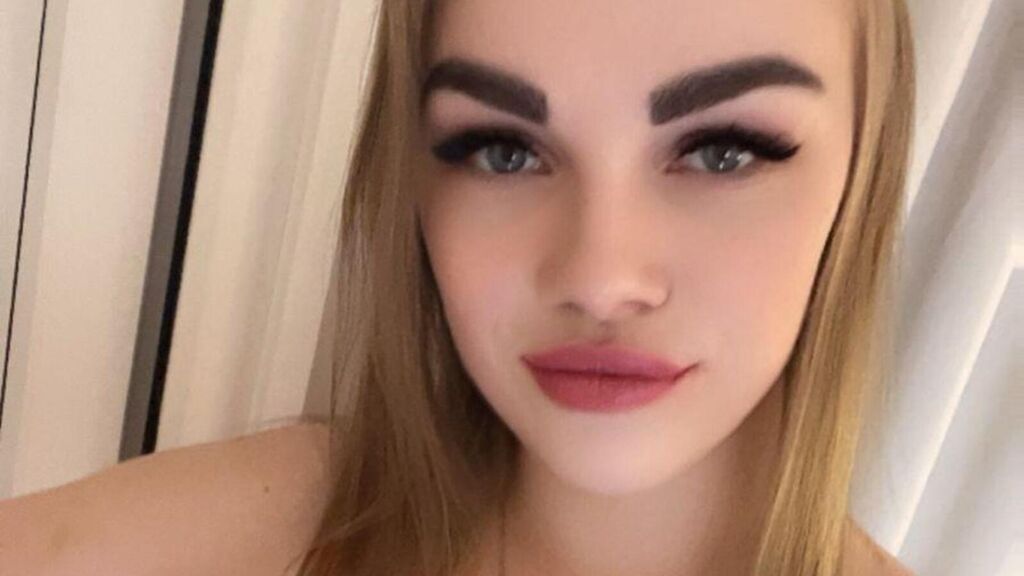 PolinaLewis's profile from Jasmin at GirlsOfJasmin'