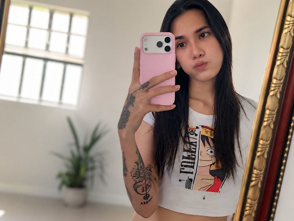 ThaniaStewart LiveJasmin webcam model photo