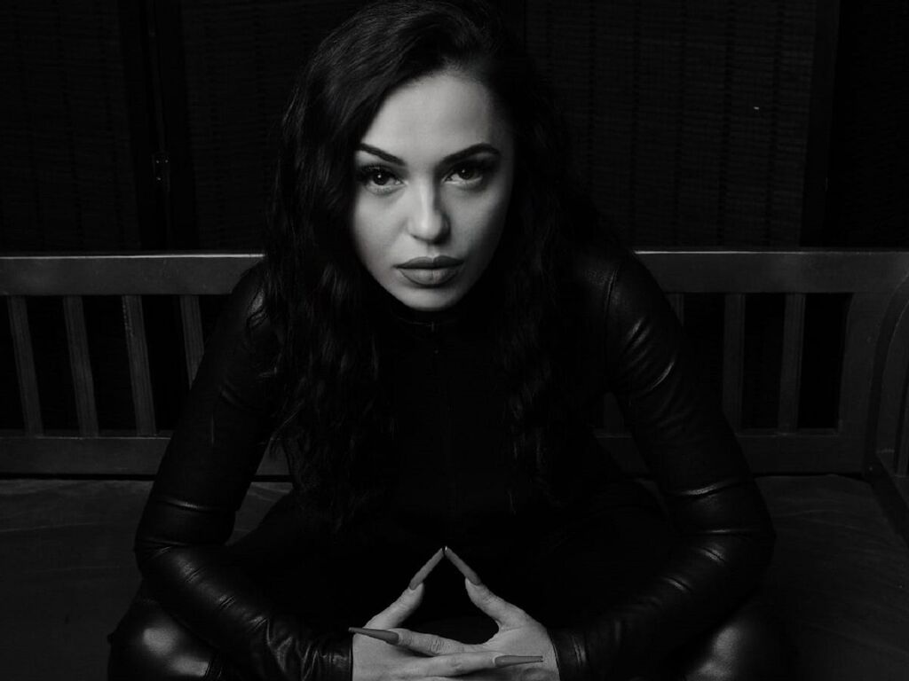 ClaireBond Profile Image