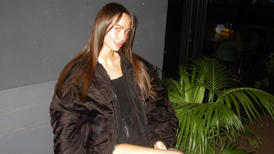 AmandaRiver – Female | Love Meet 8