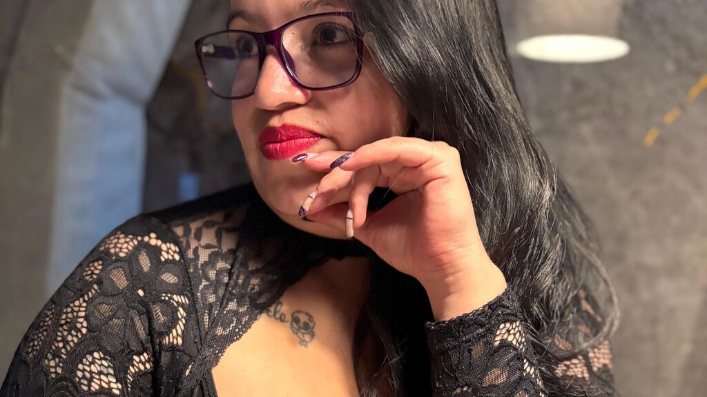 GinebraVargas live cam model at LiveJasmin