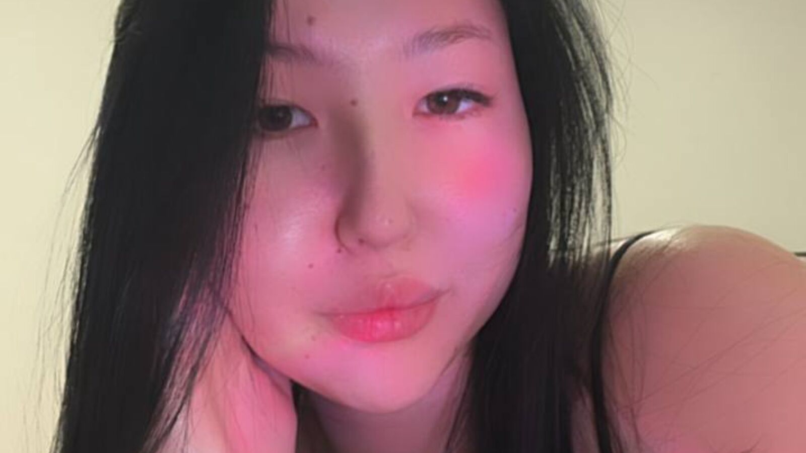 AmeliyaKim erotic portrait