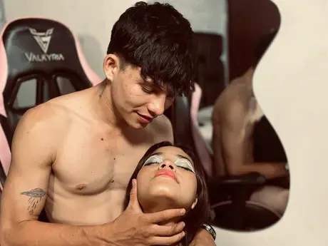 Chat with KevinAndVeronica