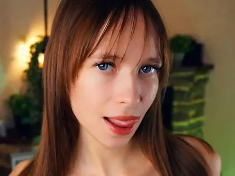 Chat with CoventinaCantrel
