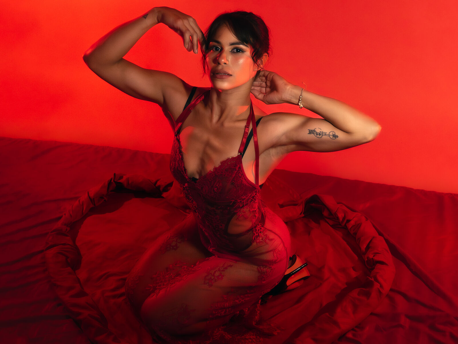 Live cam for ElenaKink
