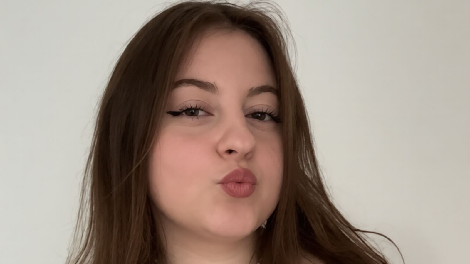 MaddieRosse erotic portrait