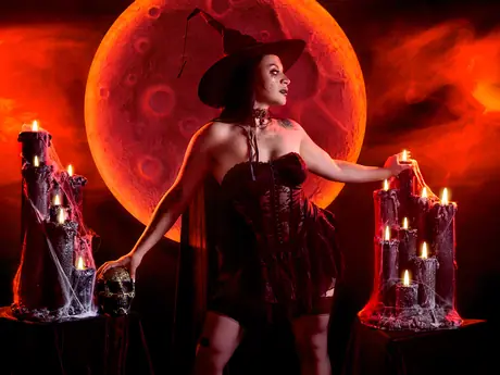 Chat with KatalinaJohnson